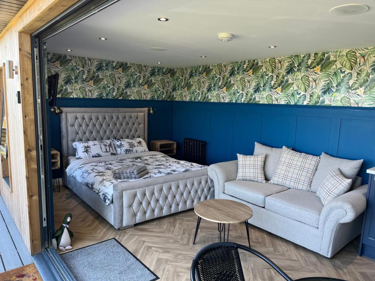 The Rhossili Bay Secret Villa Суонзи Екстериор снимка