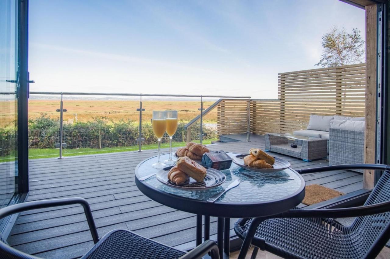 The Rhossili Bay Secret Villa Суонзи Екстериор снимка