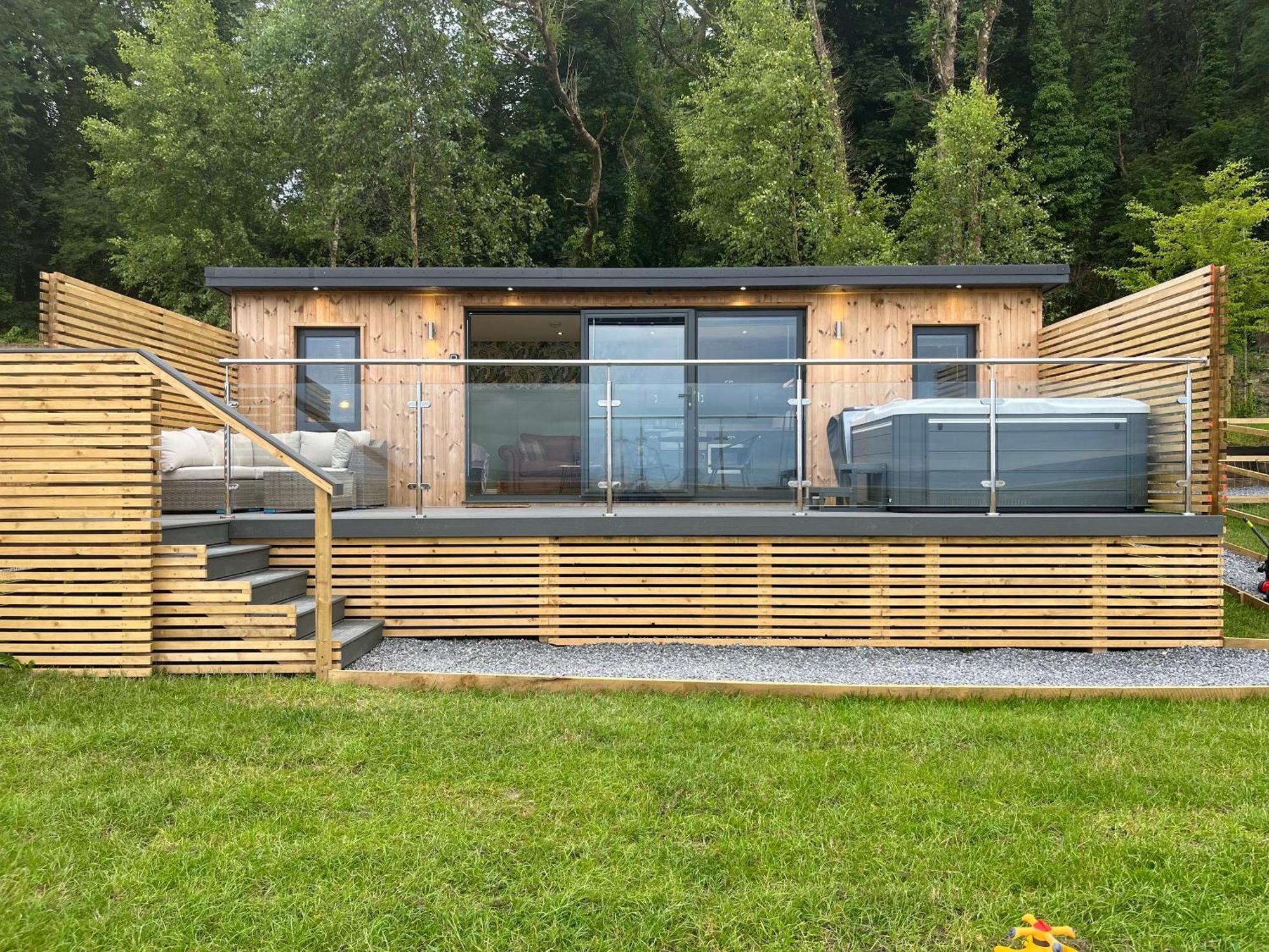 The Rhossili Bay Secret Villa Суонзи Екстериор снимка